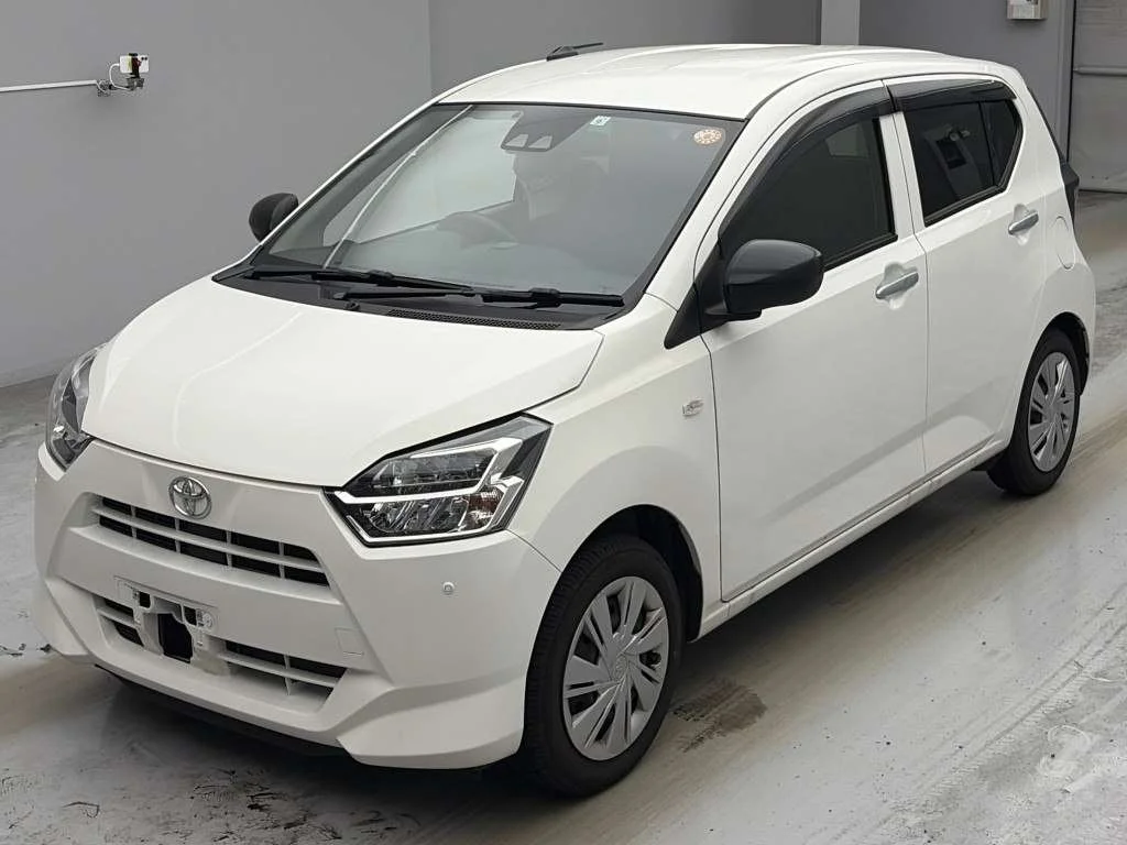 Toyota Pixis Epoch LA350A 2021